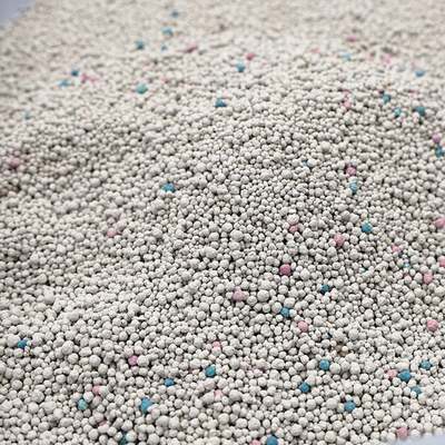 Buy Customised Fragrance Strong Clumping Bentonite Cat Sand For Water Absorption And Odor Control online manufacture