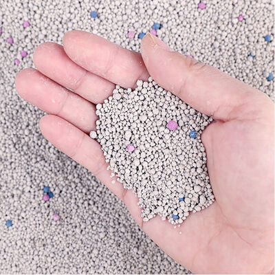 Dust Free Bentonite Cat Litter with Fast Water Absorption and Strong Odor Control for Easy Clean